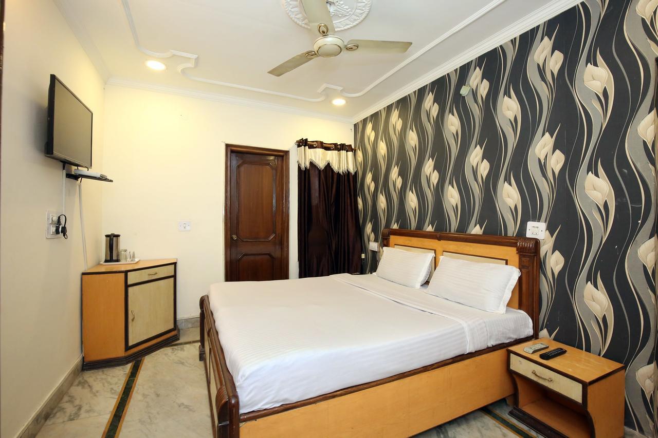 Capital O 10990 Hotel Gobind Regency Zirakpur Extérieur photo