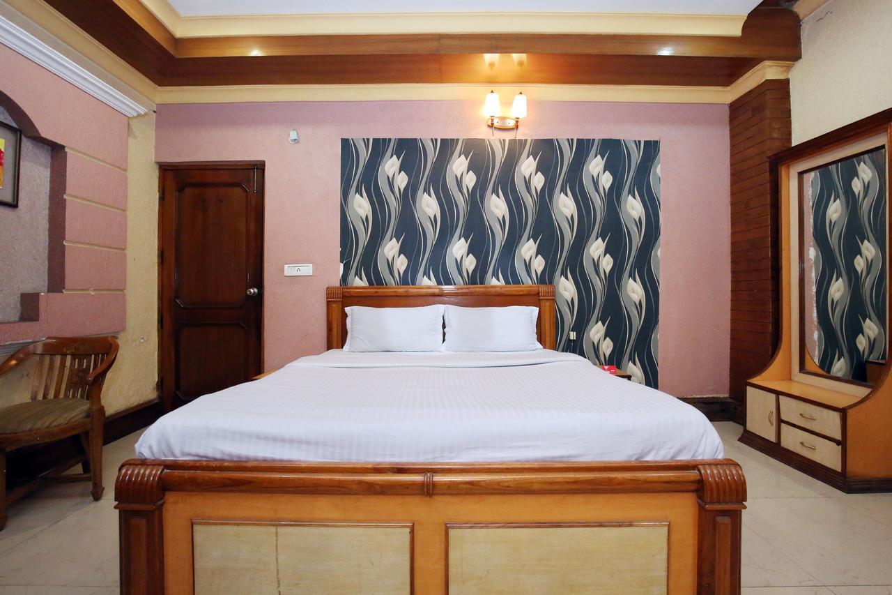 Capital O 10990 Hotel Gobind Regency Zirakpur Extérieur photo