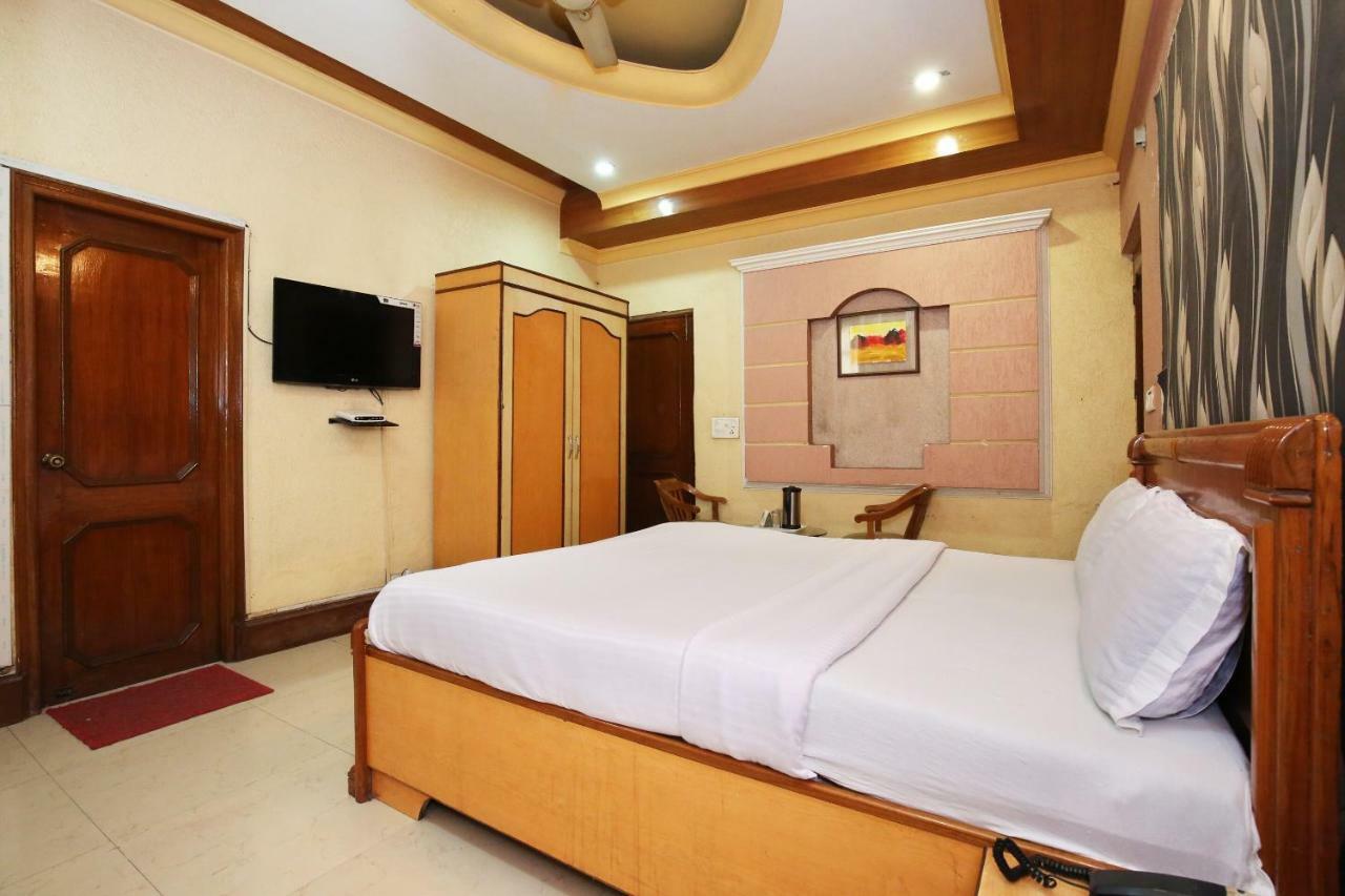 Capital O 10990 Hotel Gobind Regency Zirakpur Extérieur photo