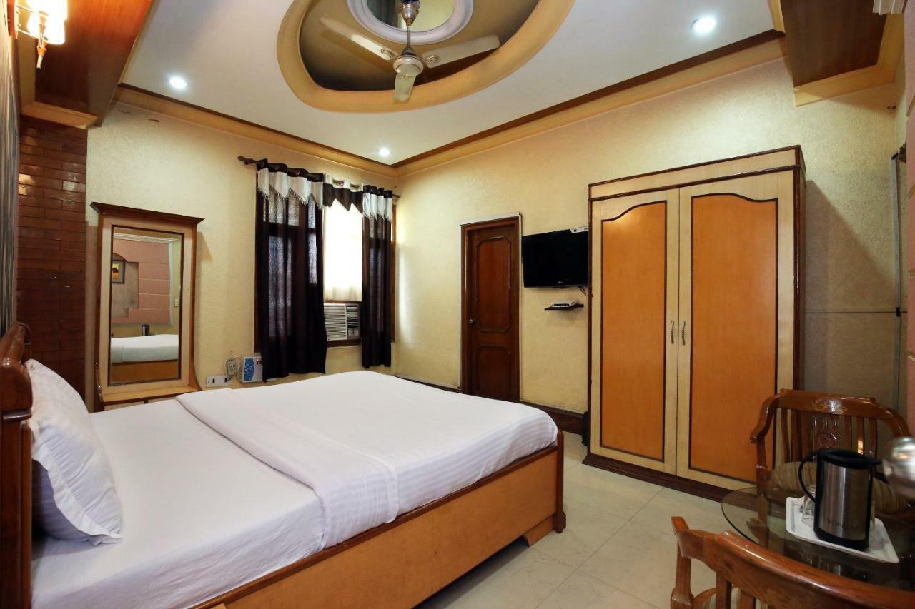 Capital O 10990 Hotel Gobind Regency Zirakpur Extérieur photo