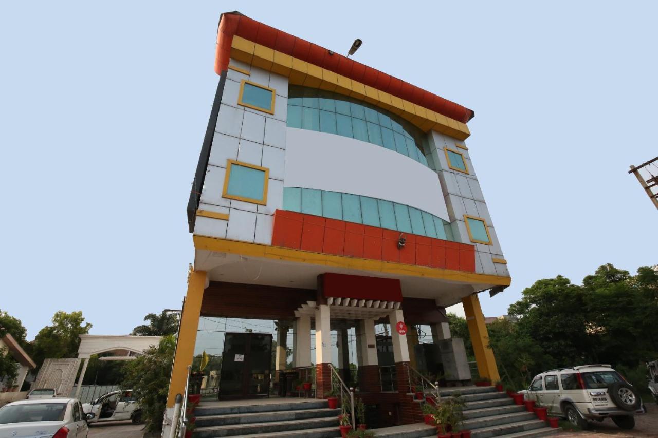 Capital O 10990 Hotel Gobind Regency Zirakpur Extérieur photo