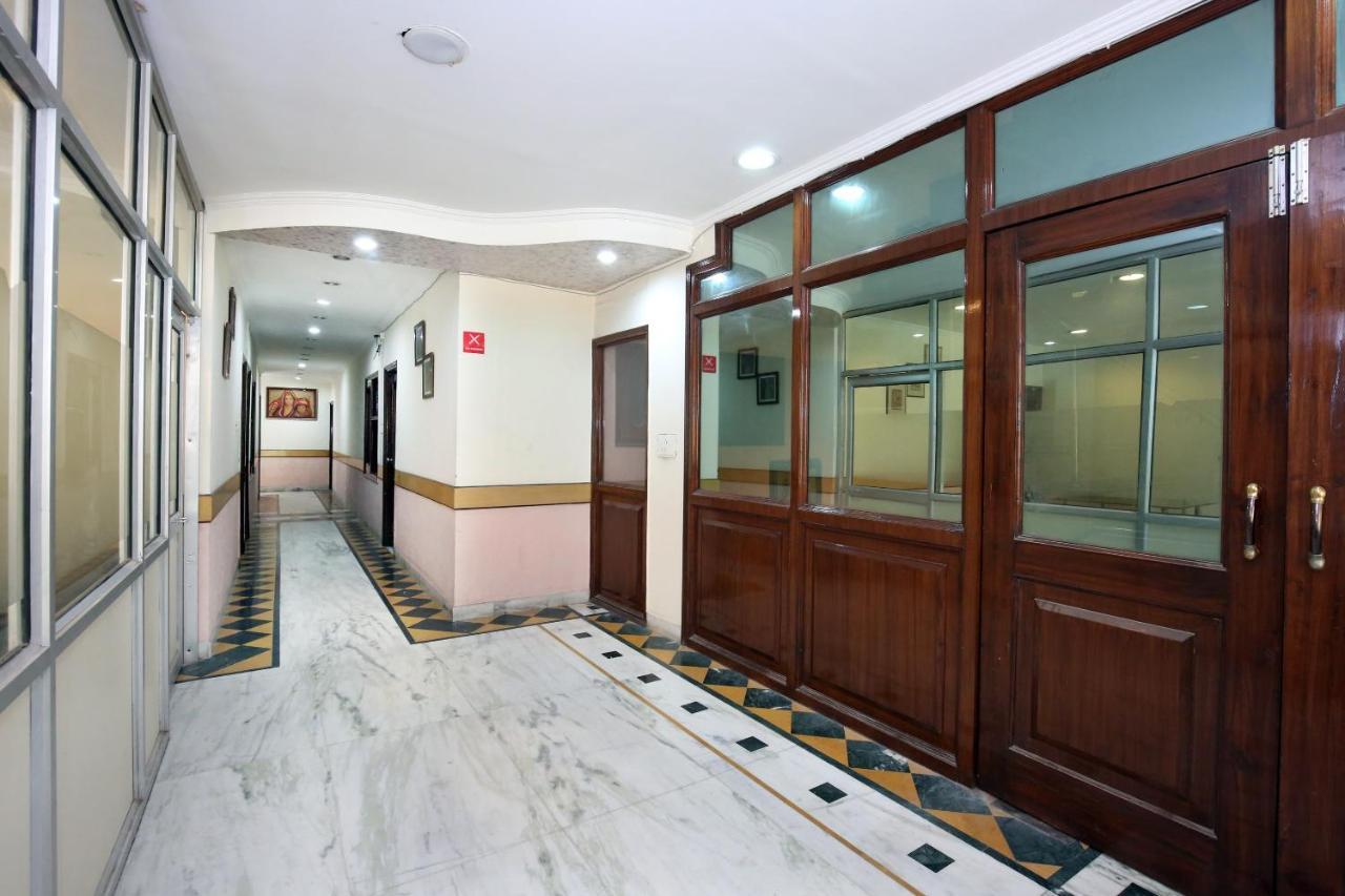 Capital O 10990 Hotel Gobind Regency Zirakpur Extérieur photo