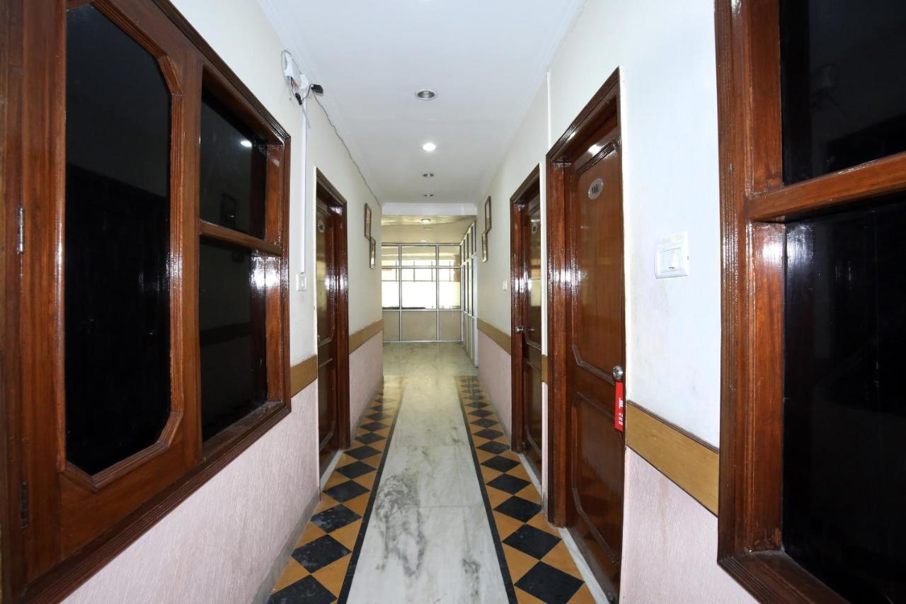 Capital O 10990 Hotel Gobind Regency Zirakpur Extérieur photo